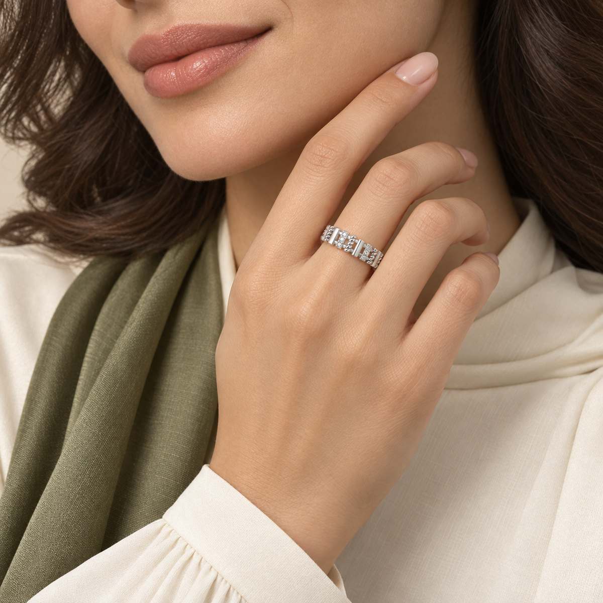 Amani linked pavé band, view 4: polished bars, twisted rope sections and rows of clear pavé, 925 sterling silver, Dubai