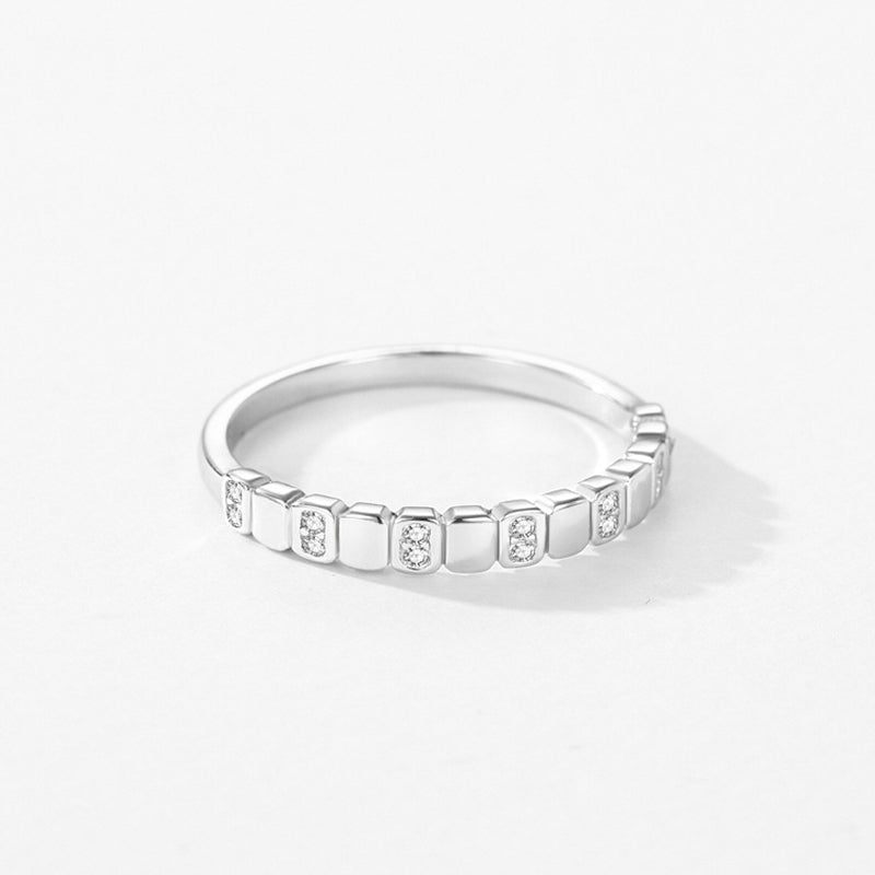 Cadence alternating CZ bar ring, view 4: polished bars alternating with CZ-set segments, 925 sterling silver, Dubai