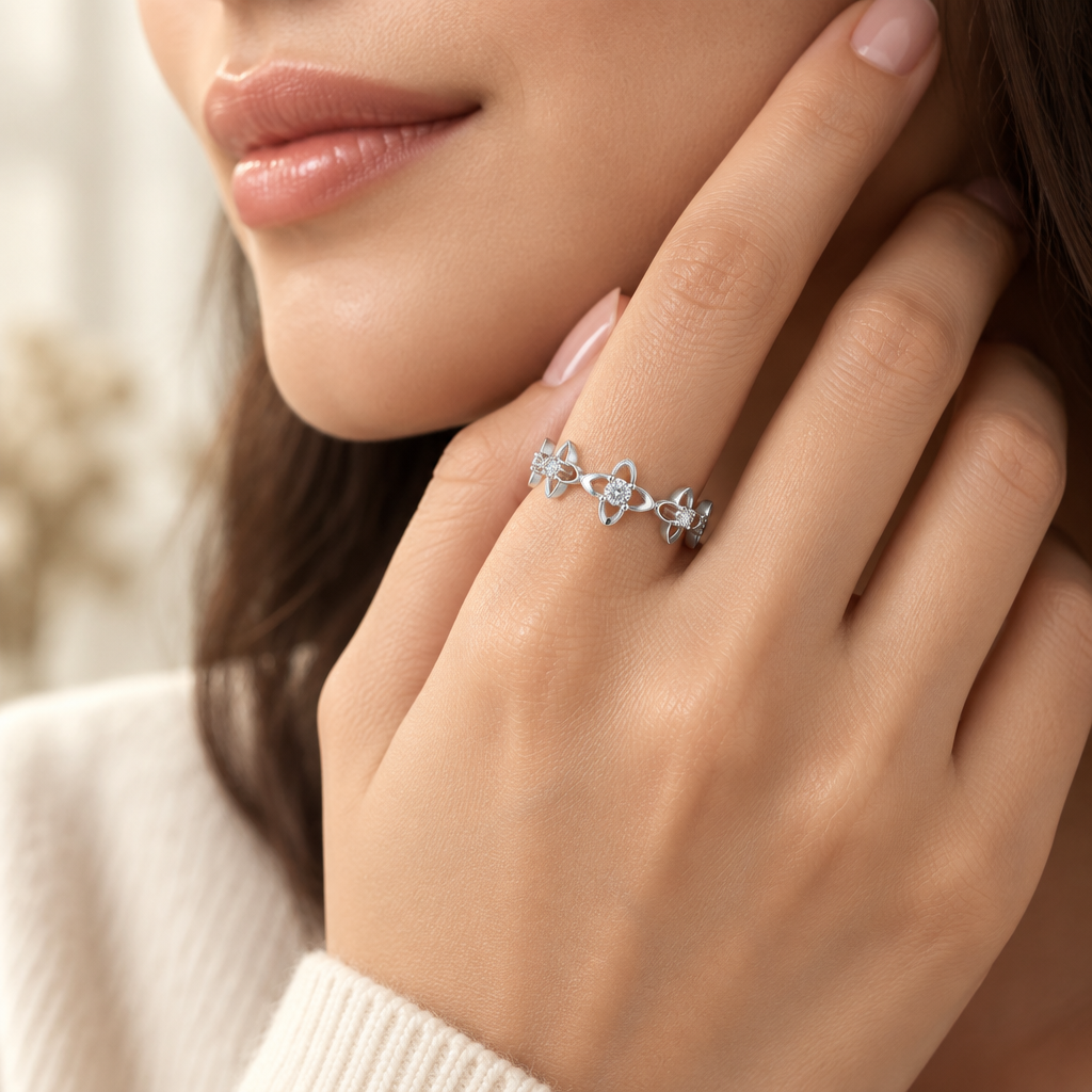 Dunya stellar clover CZ band ring, view 4: full band of open clover motifs set with CZ, 925 sterling silver, Dubai
