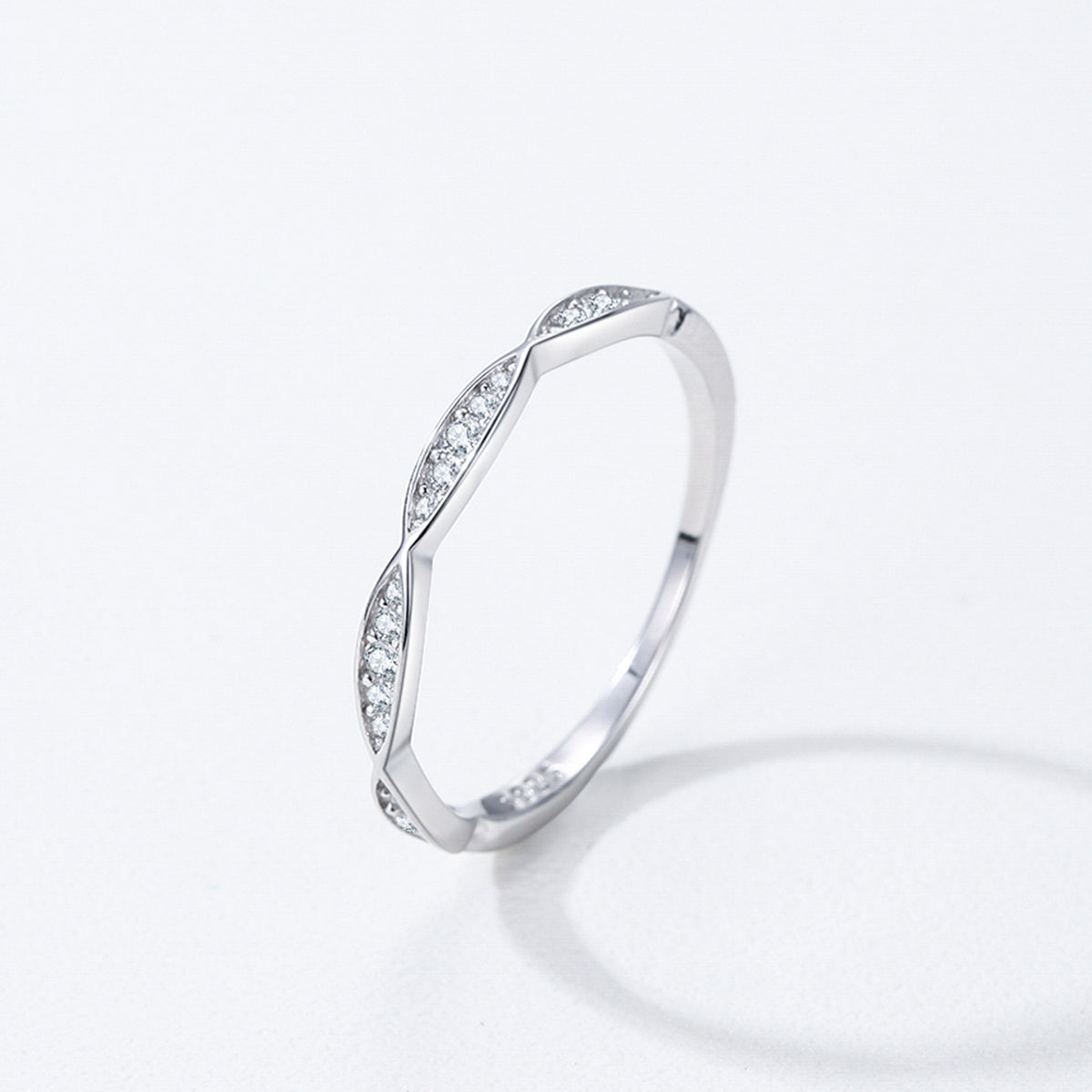 Entwin interwoven sparkle band ring, view 4: slender interwoven band with small sparkling stones, Dubai
