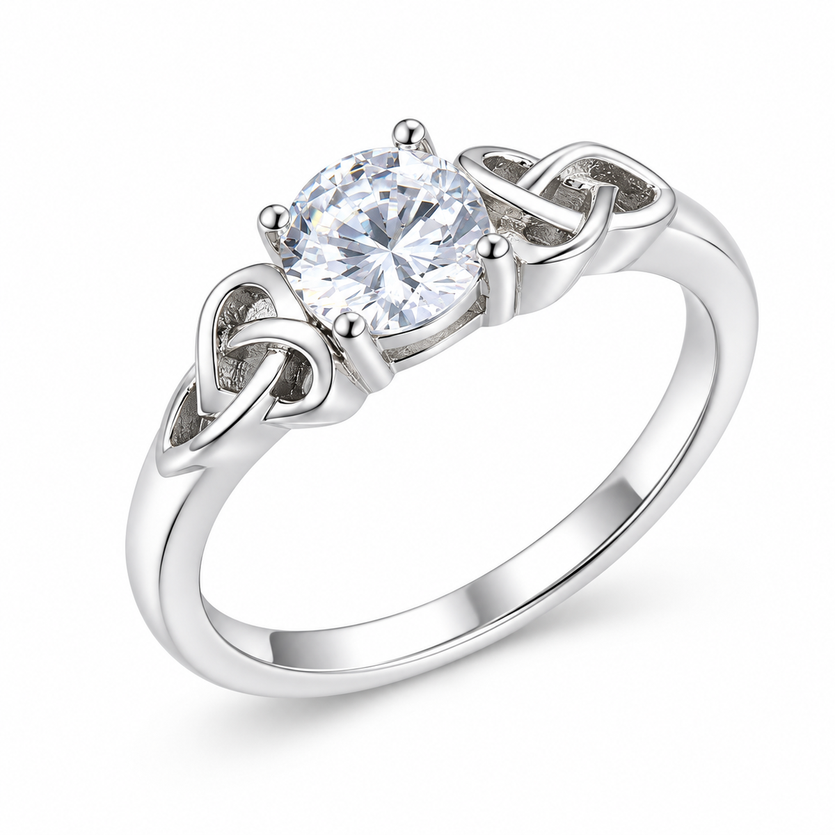 Inès loop solitaire CZ ring close-up: 6 mm round CZ above interlocking silver loops, 925 sterling silver, Dubai