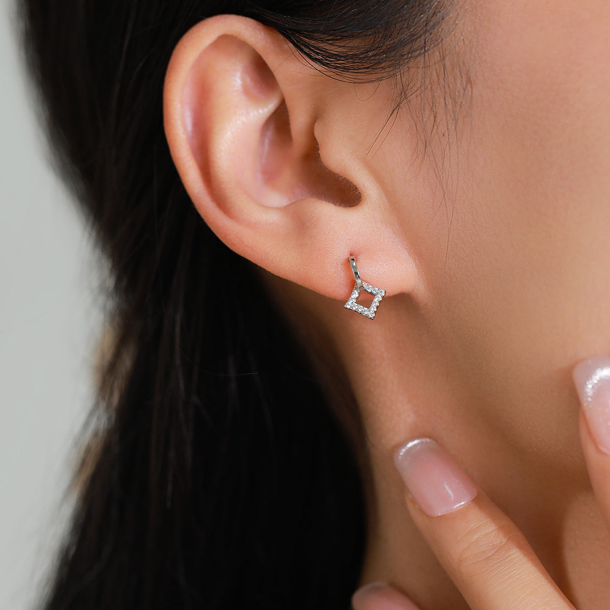 Losange open rhombus sparkle drop earrings, view 2: open rhombus drops lined with clear accents, 925 sterling silver, Dubai