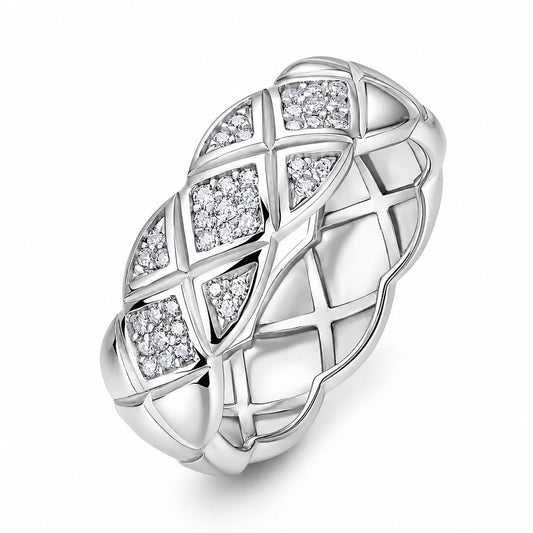 Mira interwoven lattice moissanite band ring close-up: wide woven lattice framing small moissanite, Dubai