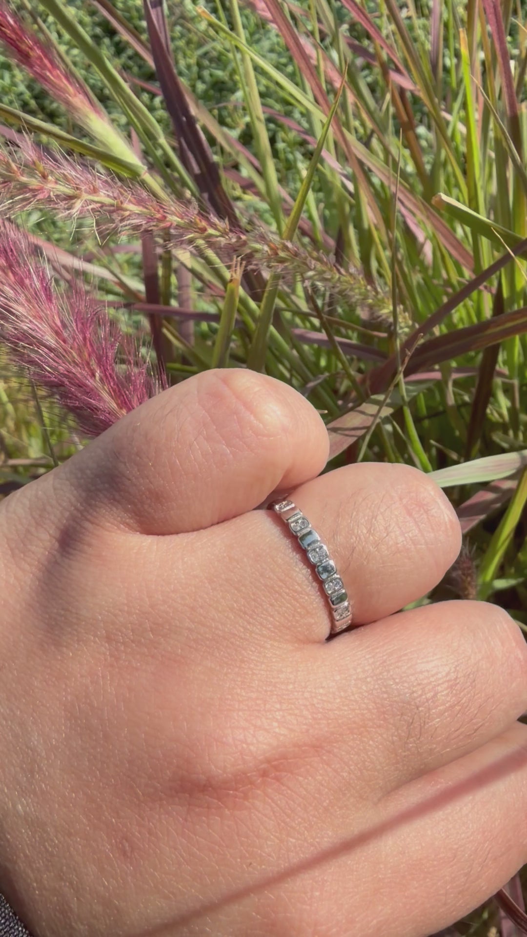 Video of the Cadence alternating CZ bar ring sparkling