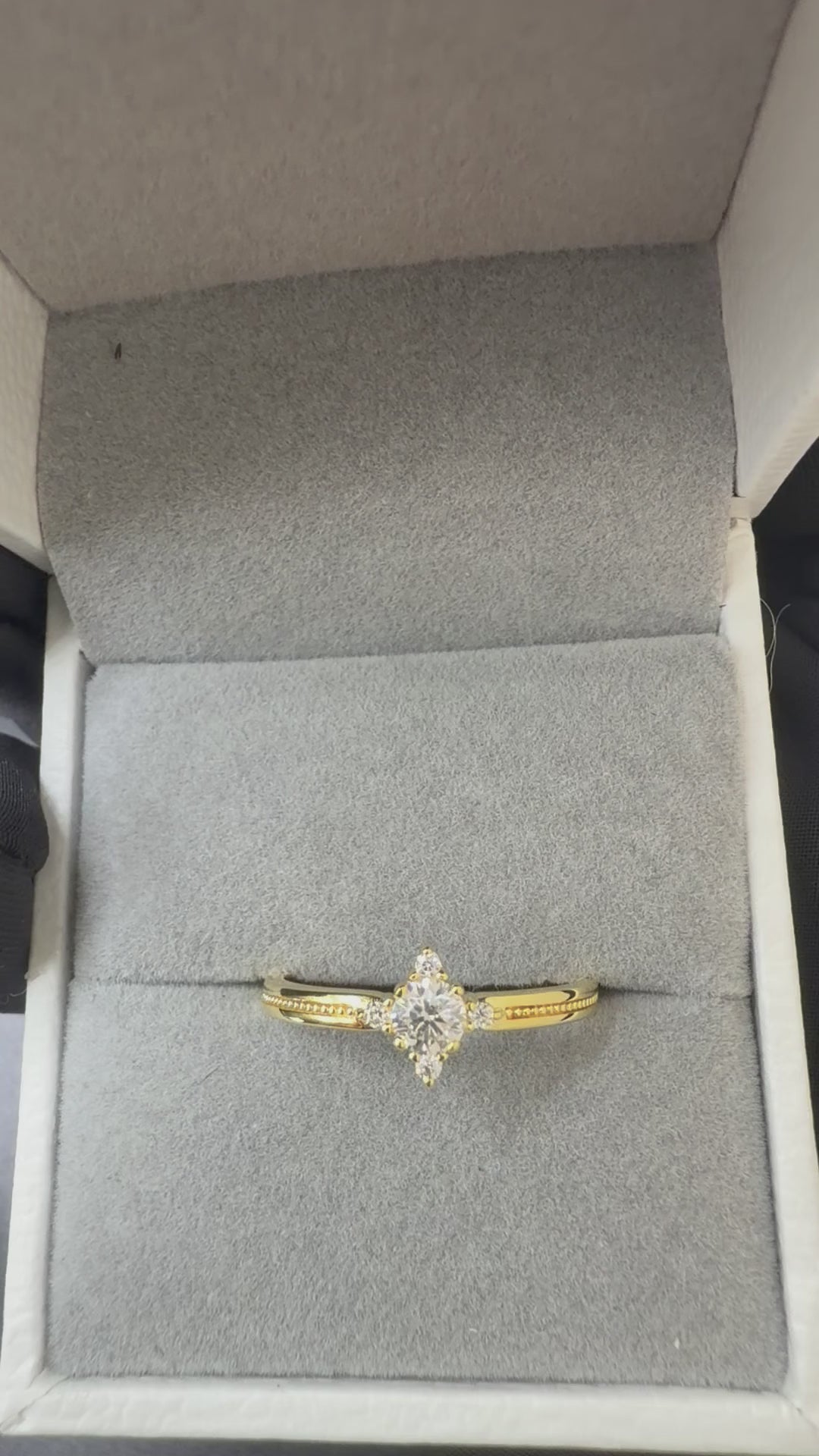 Video of the Rosette Radiance five-stone moissanite ring worn on the hand