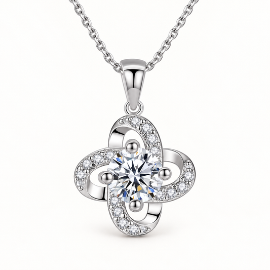 Salma four-loop clover moissanite necklace close-up: 6 mm moissanite surrounded by four clover loops, Dubai